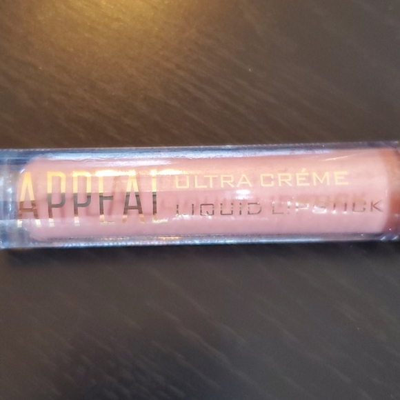 ⛱3/$20 Appeal Ultra Cream Liquid Lipstick Stripped - Picture 2 of 4